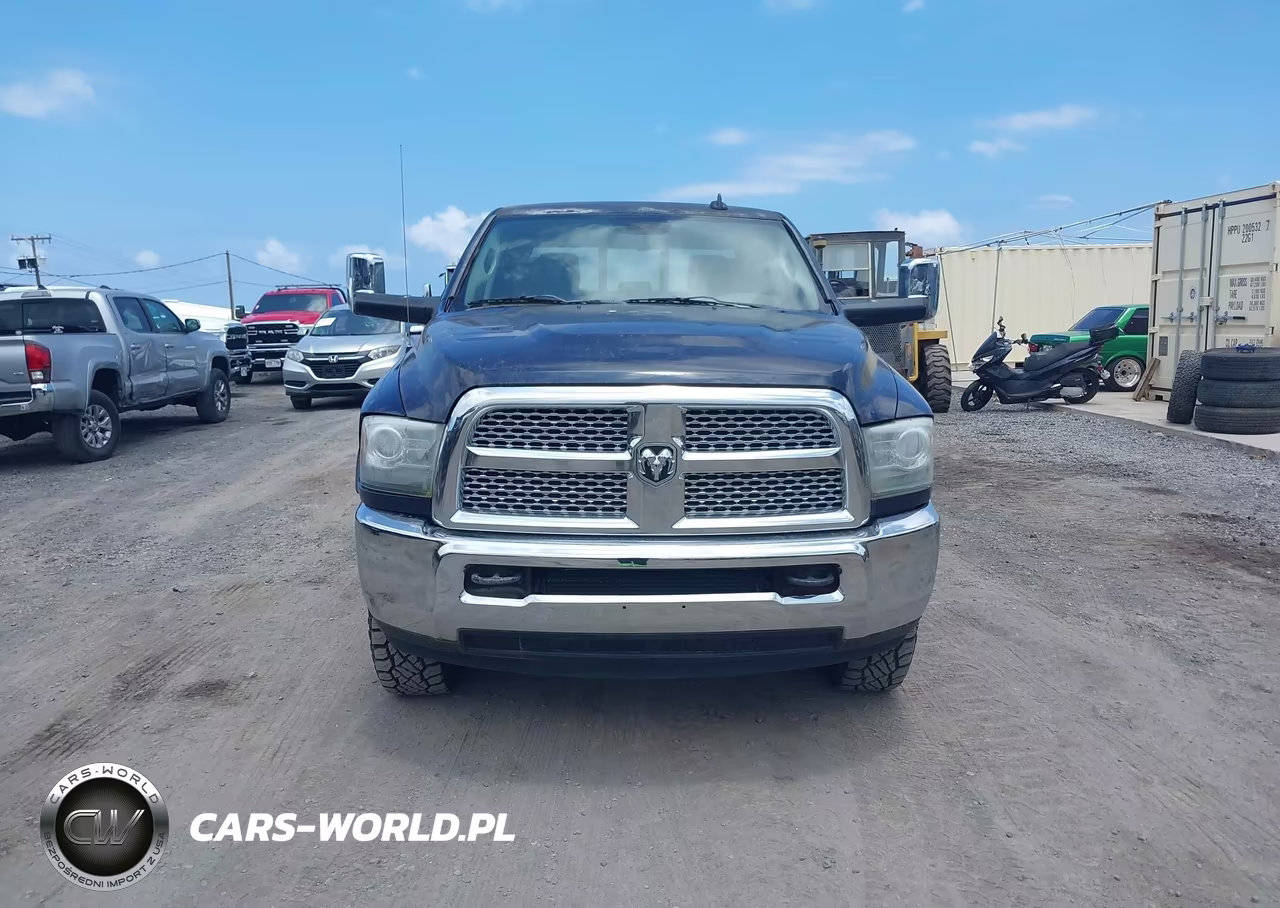 2015 Ram 2500 Laramie VIN:3C6UR5FL4FG566194 - 12