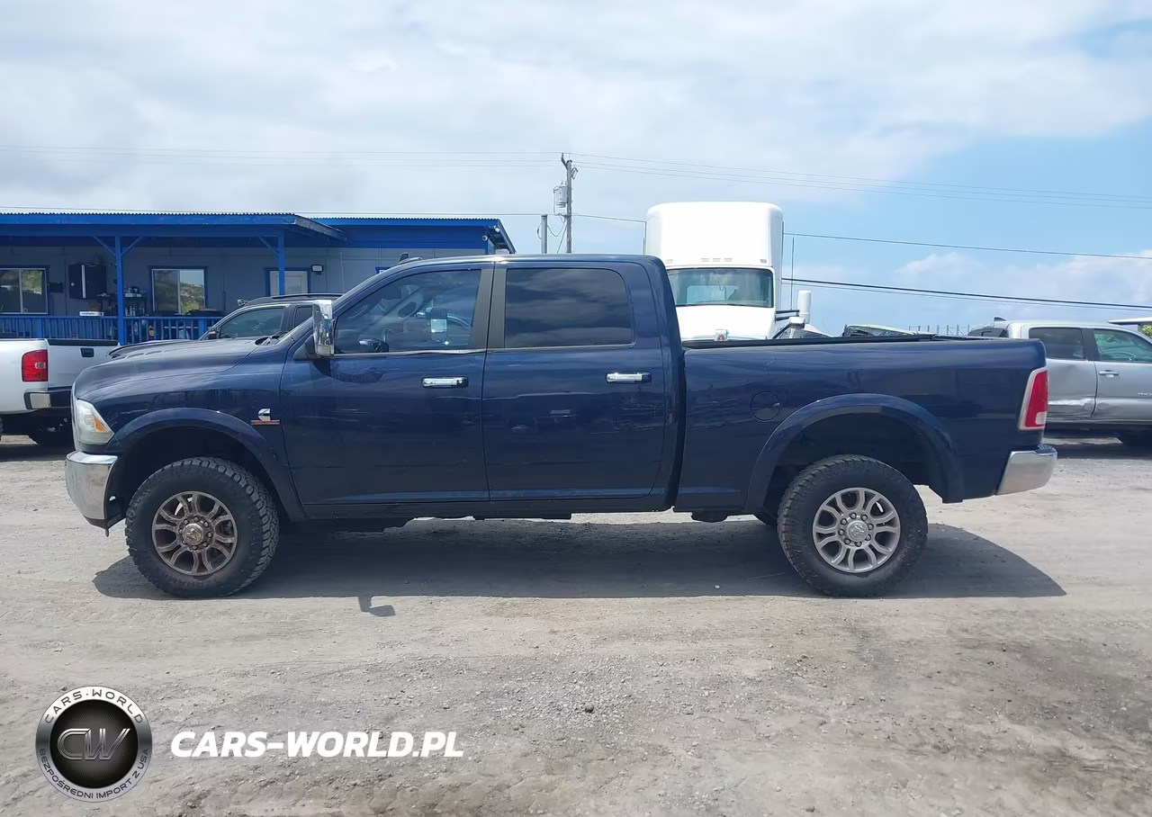 2015 Ram 2500 Laramie VIN:3C6UR5FL4FG566194 - 14