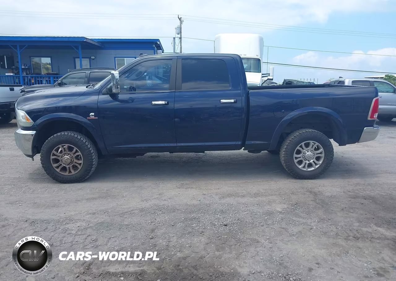 2015 Ram 2500 Laramie VIN:3C6UR5FL4FG566194 - 6