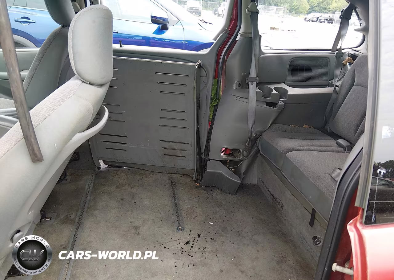 2007 Chrysler Town & Country Touring VIN:2A4GP54L17R139897 - 8