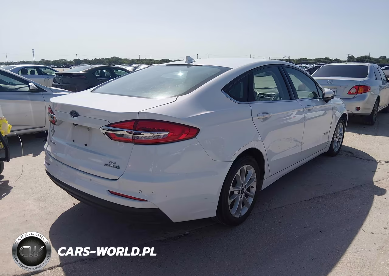2019 Ford Fusion Hybrid Se VIN:3FA6P0LUXKR120496 - 4