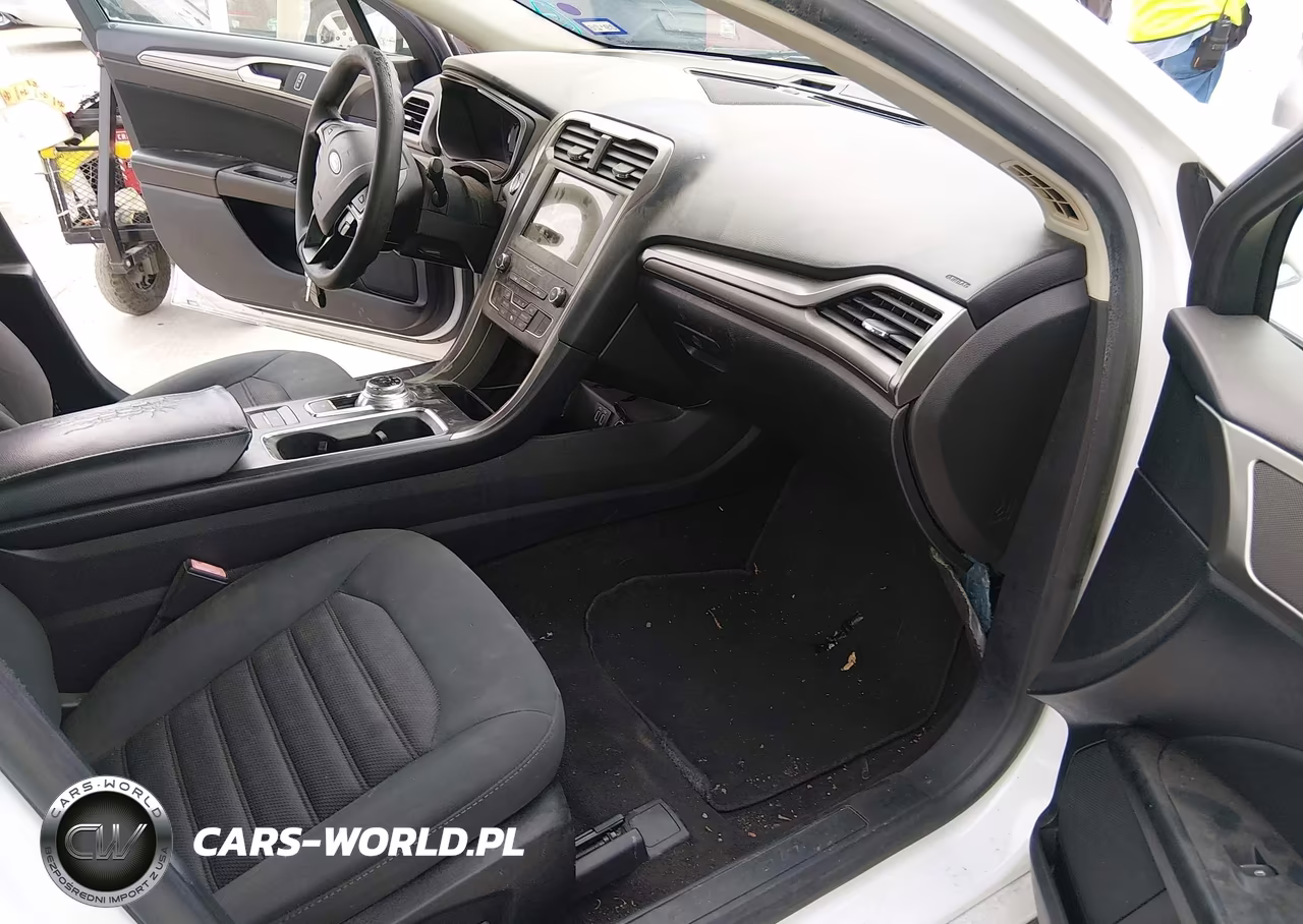 2019 Ford Fusion Hybrid Se VIN:3FA6P0LUXKR120496 - 5