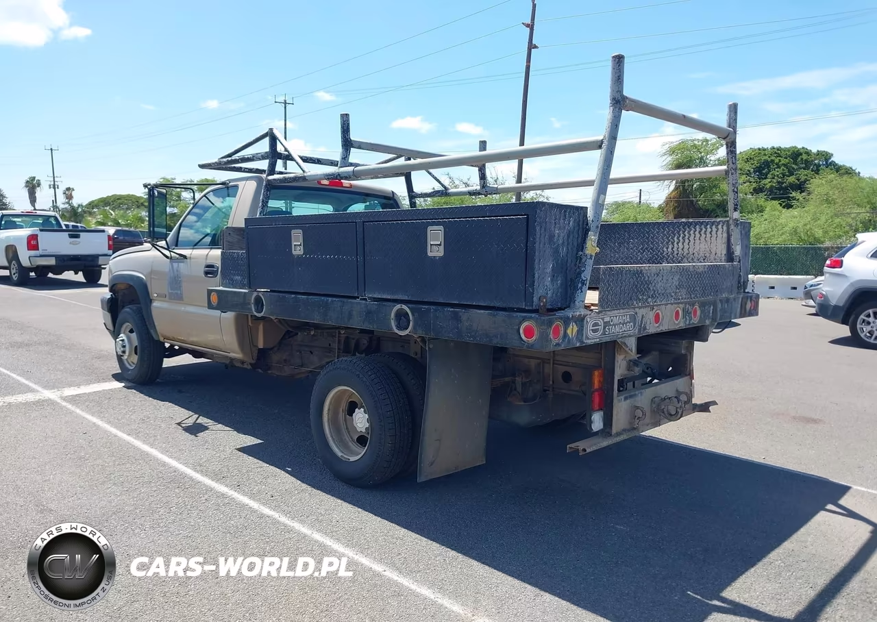 2007 Chevrolet Silverado 3500 Chassis Classic Work Truck VIN:1GBJC34U87E184129 - 3