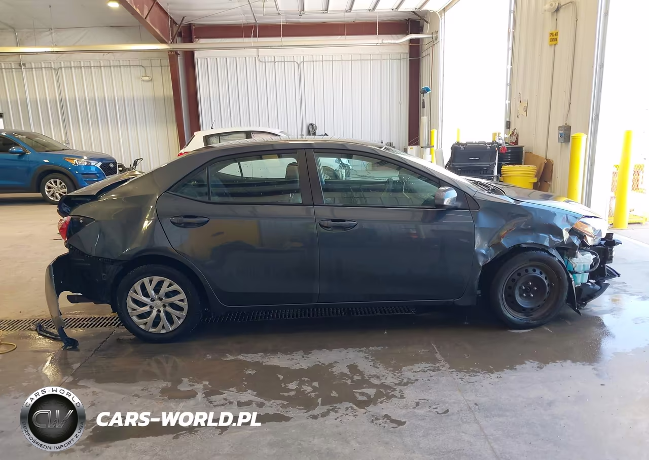 2017 Toyota Corolla Le VIN:2T1BURHE4HC872202 - 14