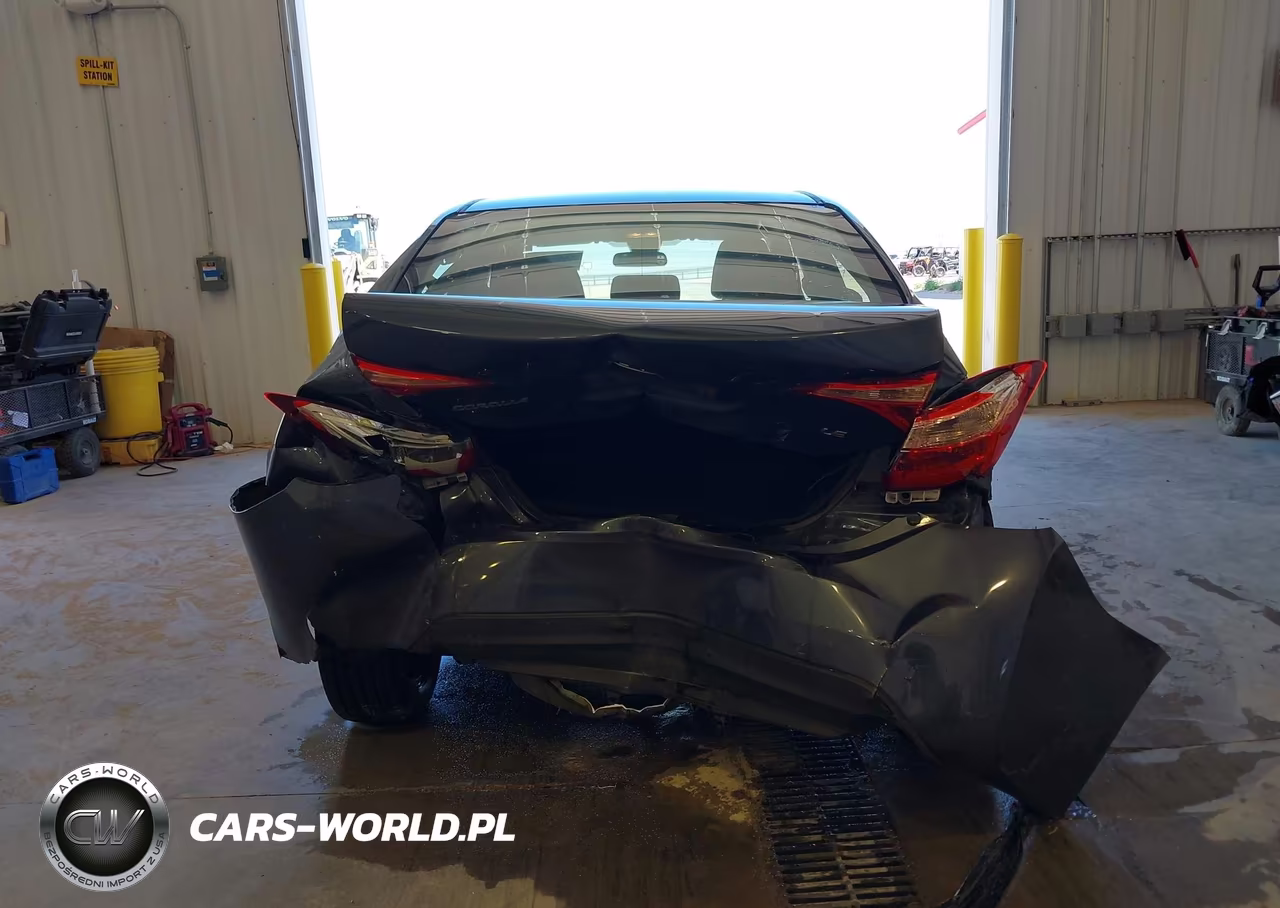 2017 Toyota Corolla Le VIN:2T1BURHE4HC872202 - 17