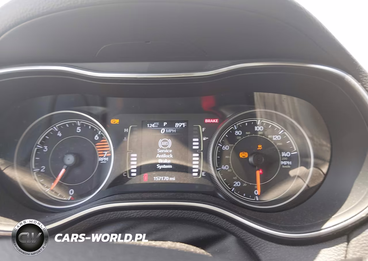 2019 Jeep Cherokee Latitude Plus 4X4 VIN:1C4PJMLBXKD199196 - 7