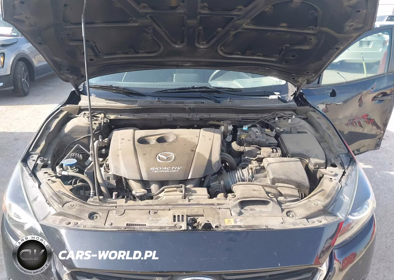 2018 Mazda Mazda3 Sport VIN:3MZBN1U70JM194192 - 10