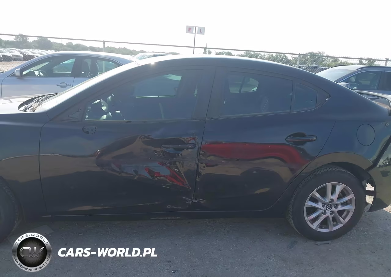 2018 Mazda Mazda3 Sport VIN:3MZBN1U70JM194192 - 14