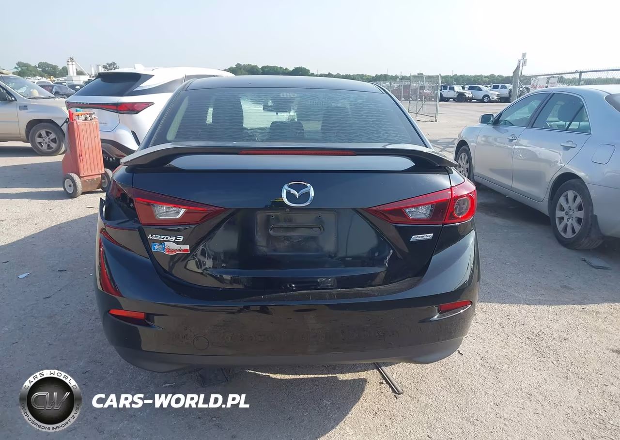2018 Mazda Mazda3 Sport VIN:3MZBN1U70JM194192 - 16