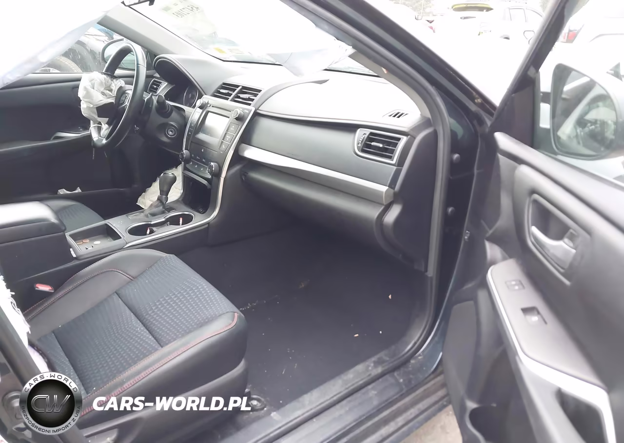 2015 Toyota Camry Se VIN:4T1BF1FK5FU083346 - 5