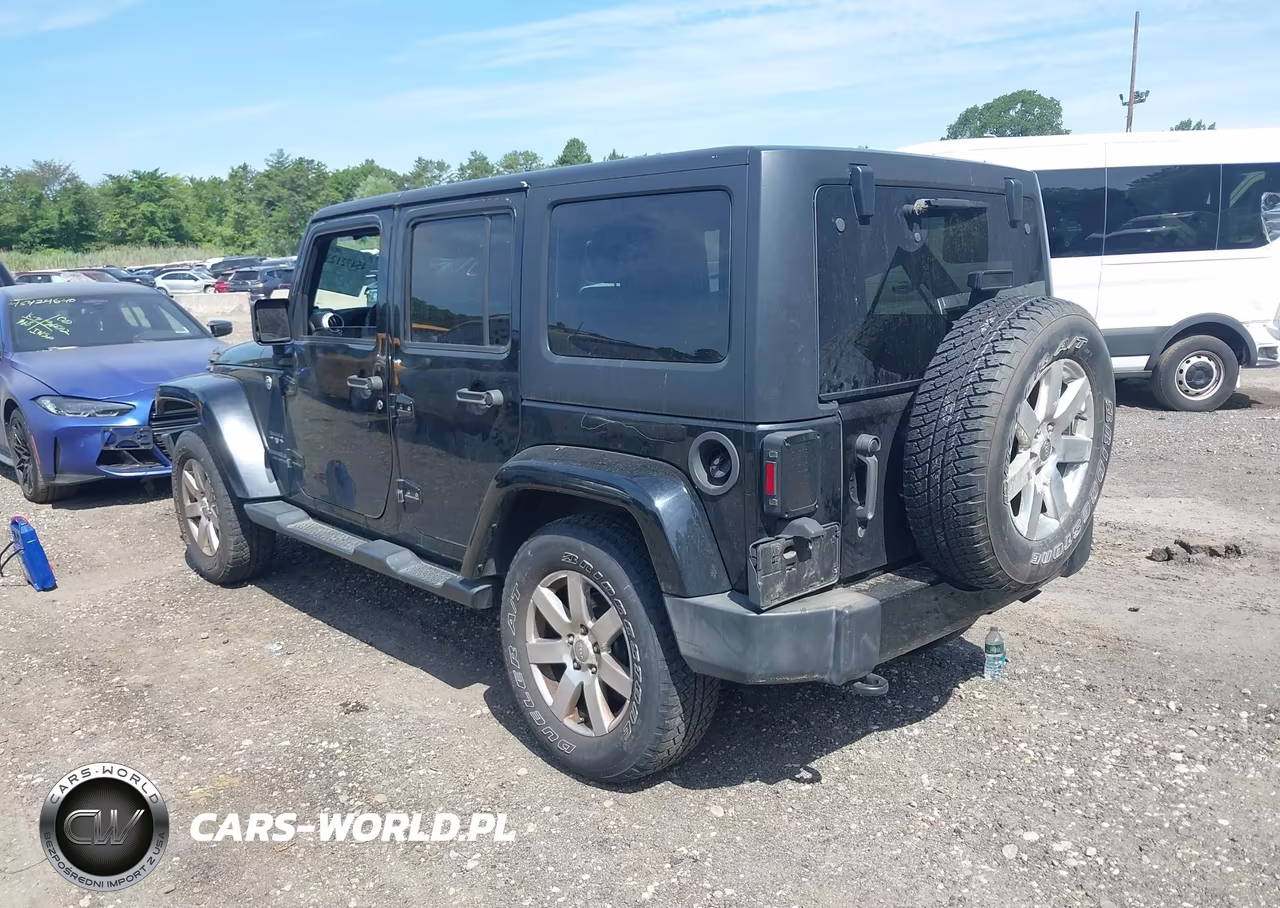 2016 Jeep Wrangler Unlimited Sahara VIN:1C4BJWEGXGL198545 - 3