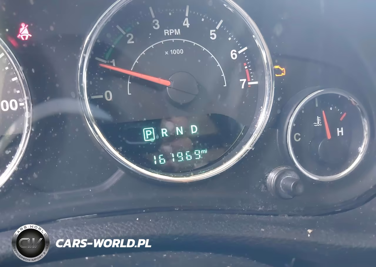 2016 Jeep Wrangler Unlimited Sahara VIN:1C4BJWEGXGL198545 - 7
