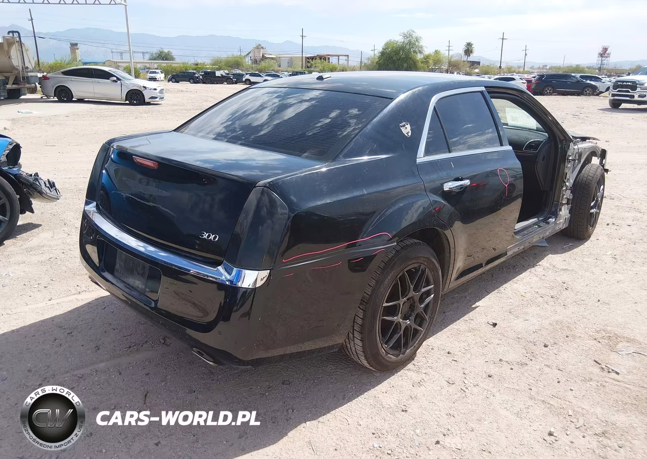2012 Chrysler 300 Limited VIN:2C3CCACG9CH224200 - 4
