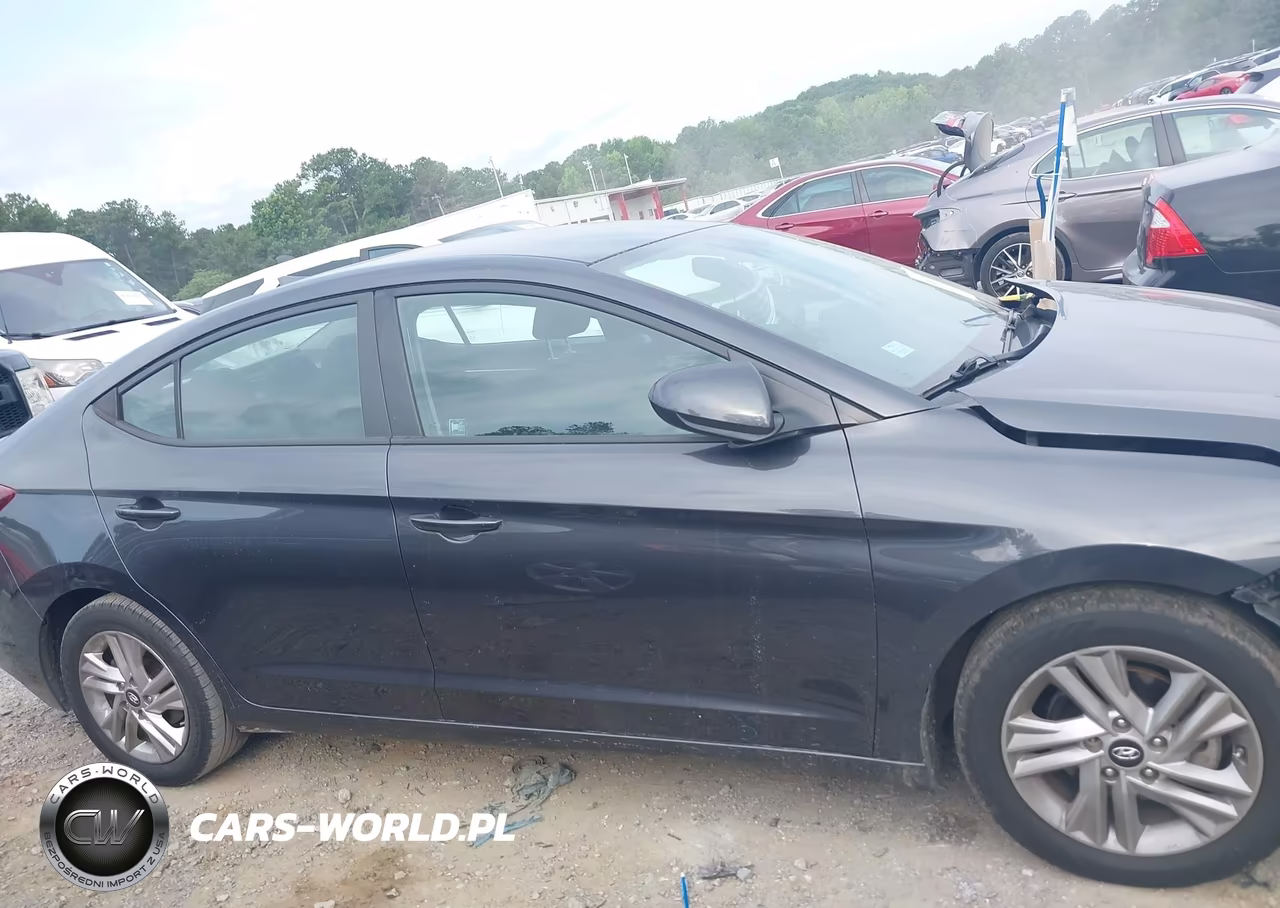 2020 Hyundai Elantra Sel VIN:5NPD84LF3LH592891 - 13
