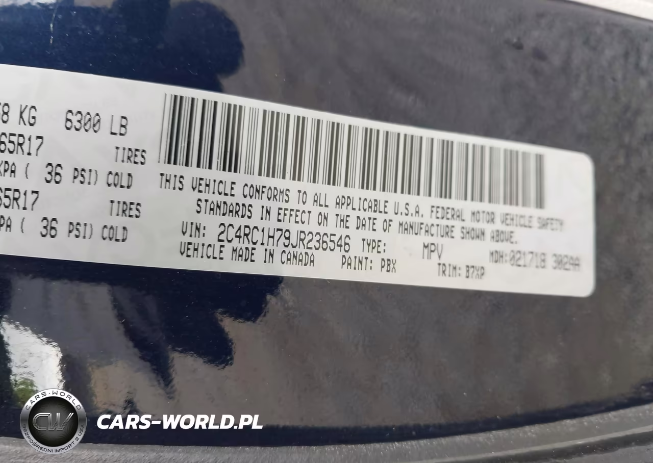 2018 Chrysler Pacifica Hybrid Touring Plus VIN:2C4RC1H79JR236546 - 9