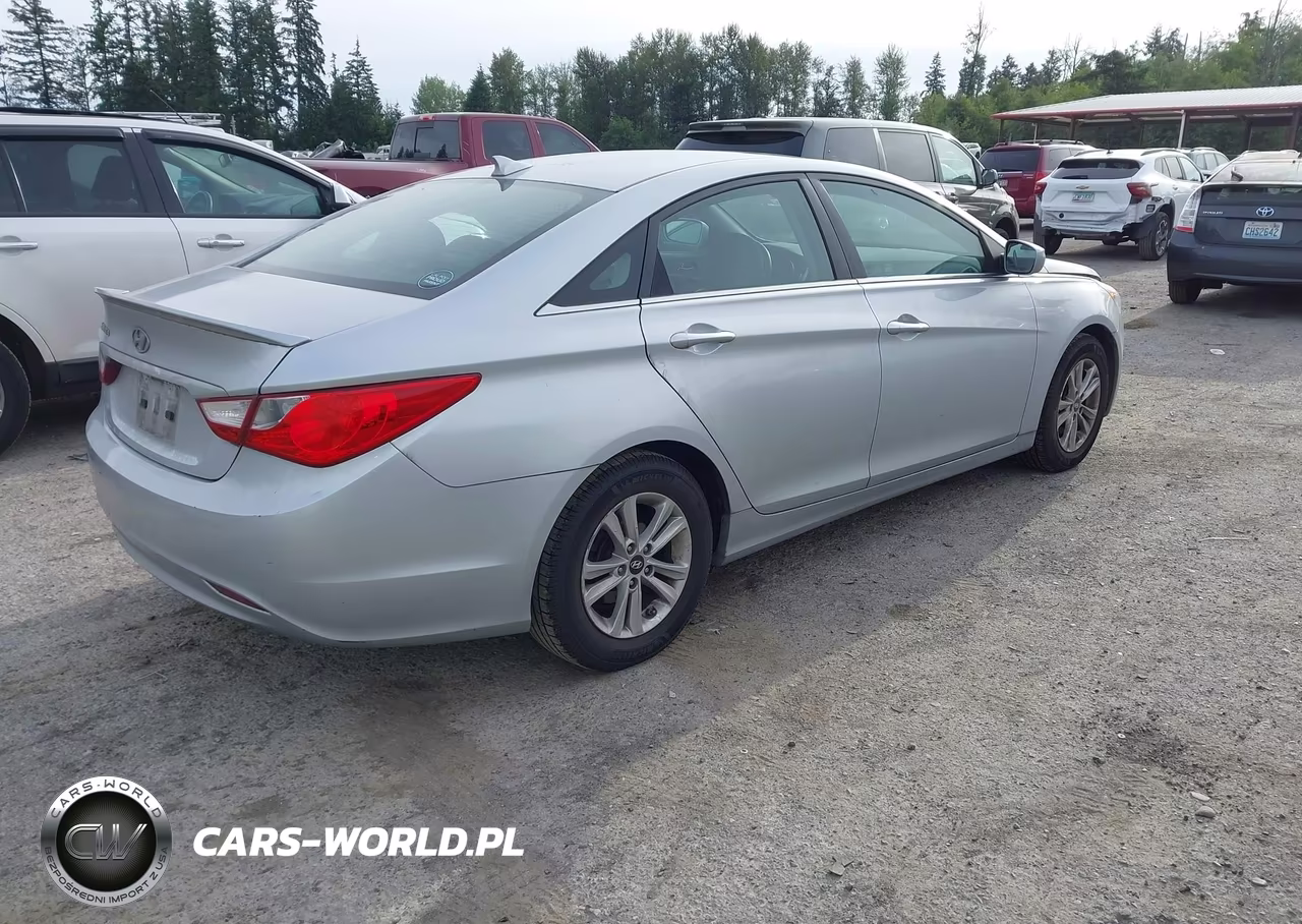 2013 Hyundai Sonata Gls VIN:5NPEB4AC1DH518482 - 4