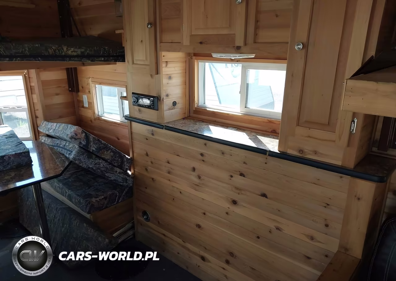 2019 Ice Castle Fish House VIN:5TJBE2313KM024126 - 15