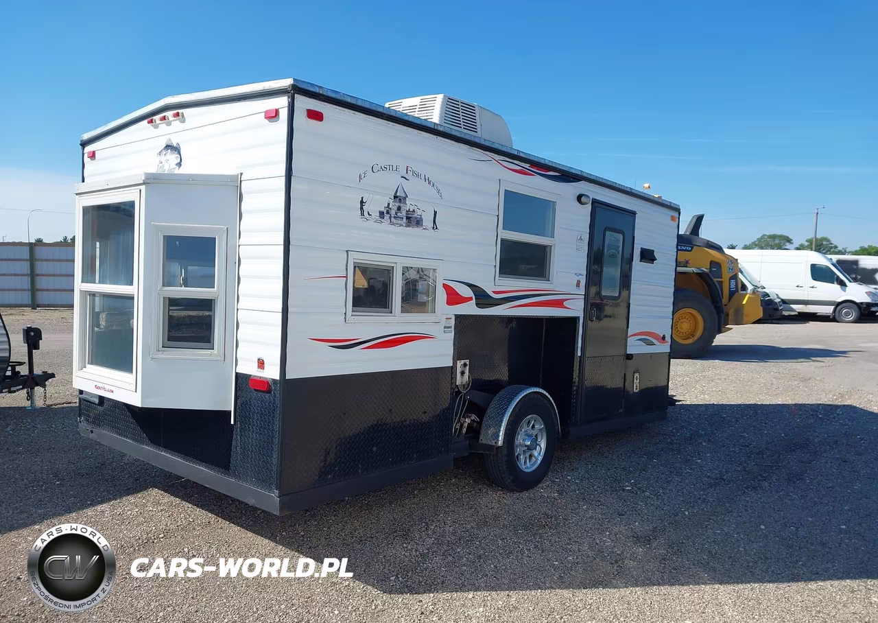 2019 Ice Castle Fish House VIN:5TJBE2313KM024126 - 4