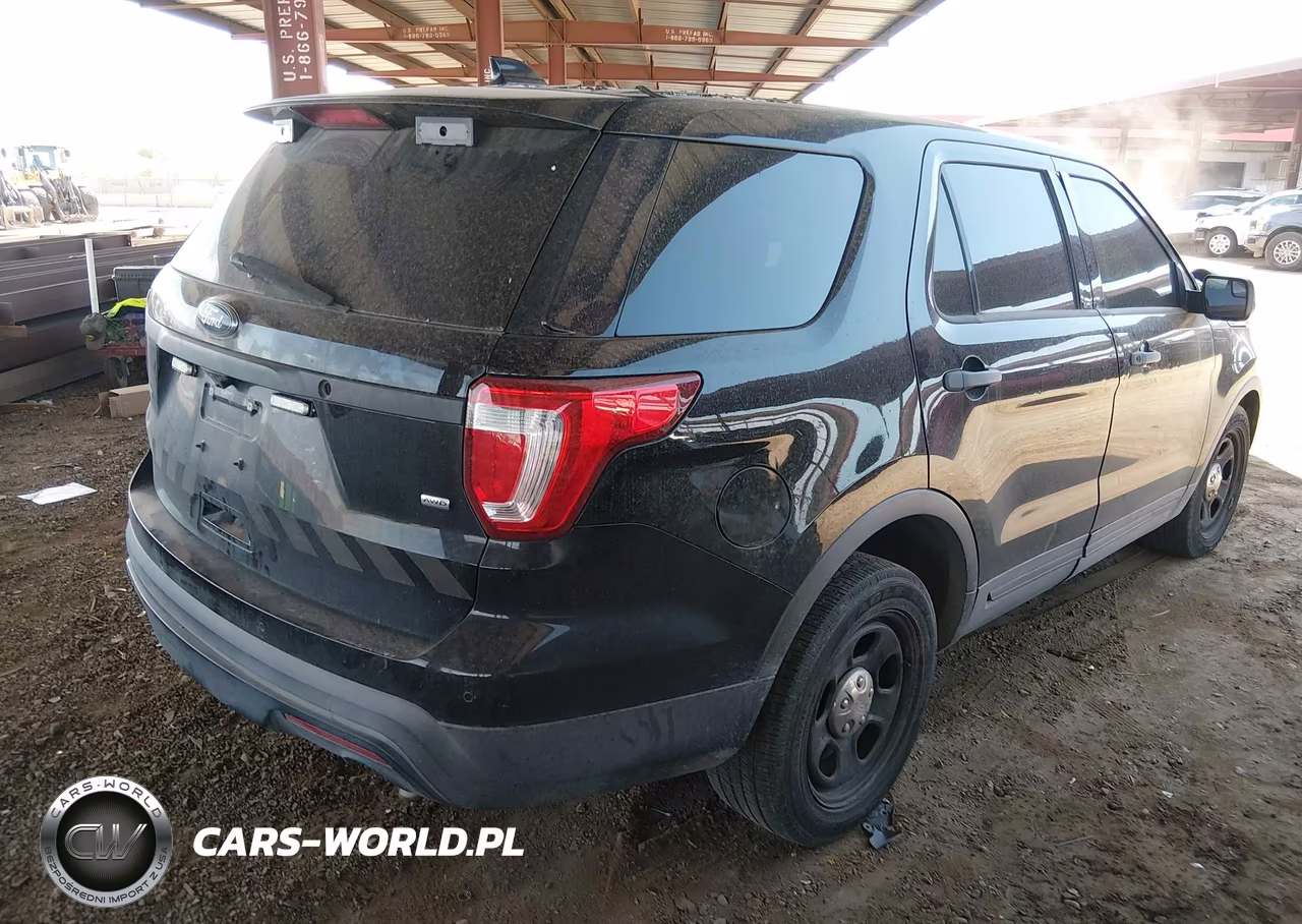 2016 Ford Utility Police Interceptor VIN:1FM5K8AR6GGC08070 - 4
