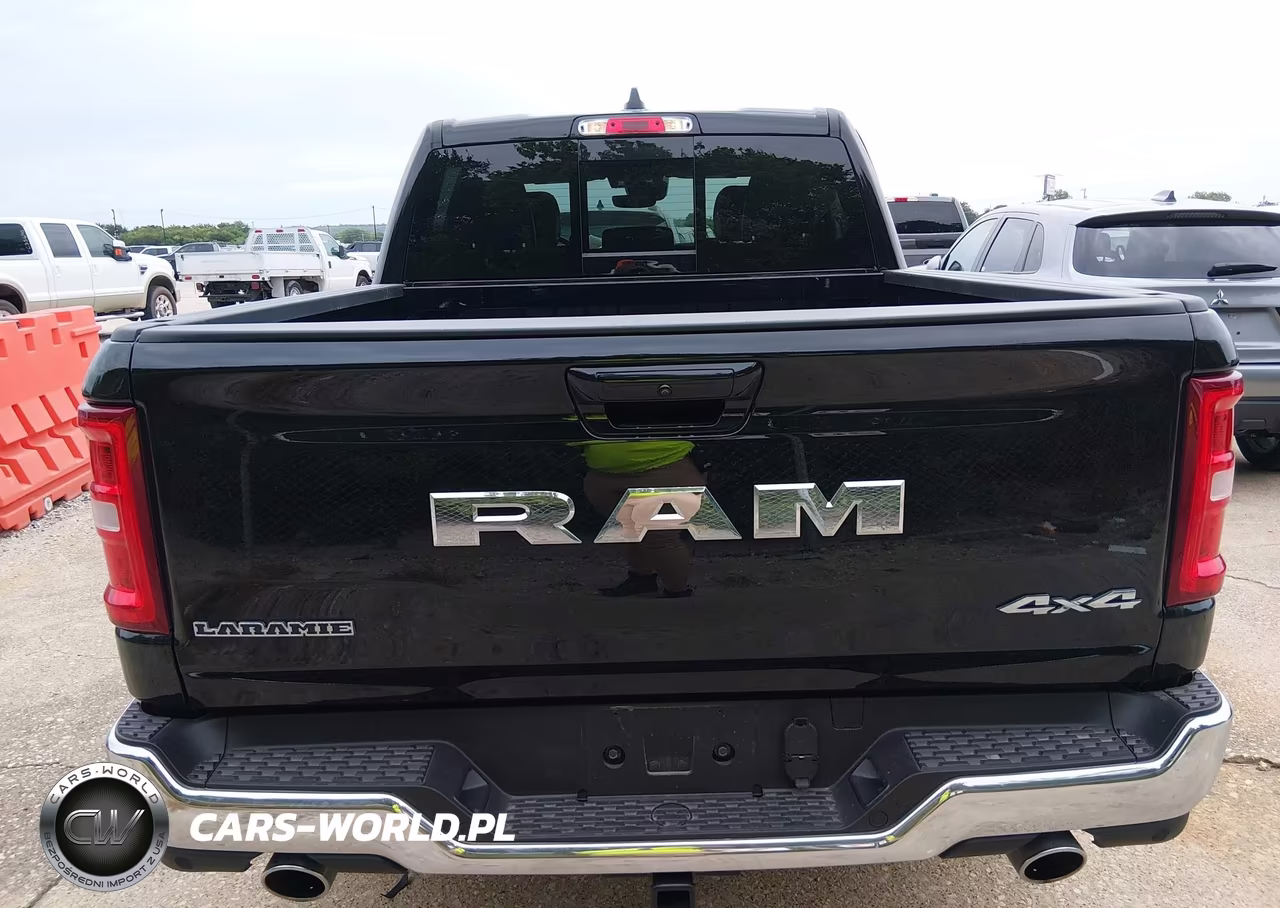 2026 Ram 1500 Laramie 4X4 5'7 Box VIN:3C6SRFJPXT4175054 - 15