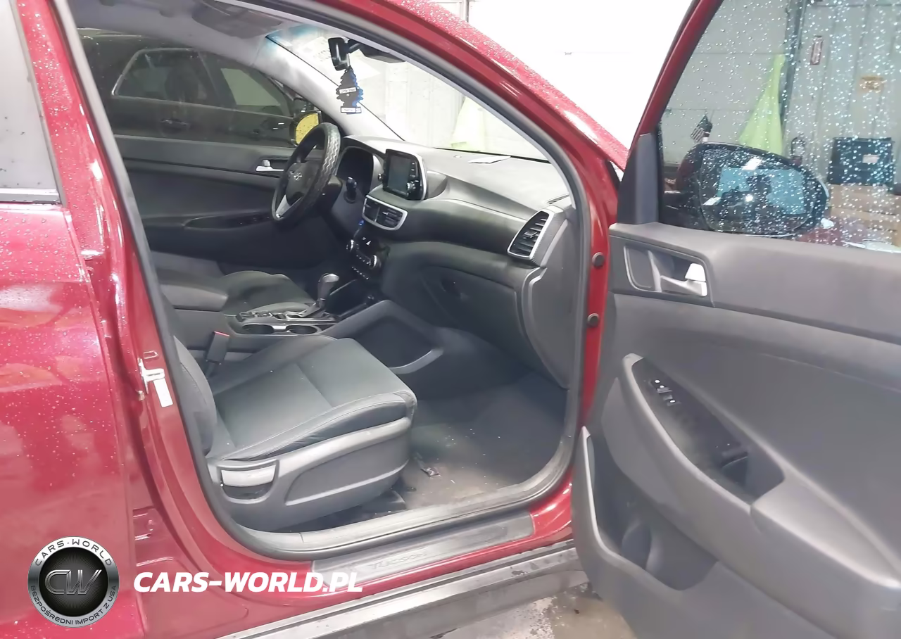 2019 Hyundai Tucson Value VIN:KM8J33A40KU025230 - 5