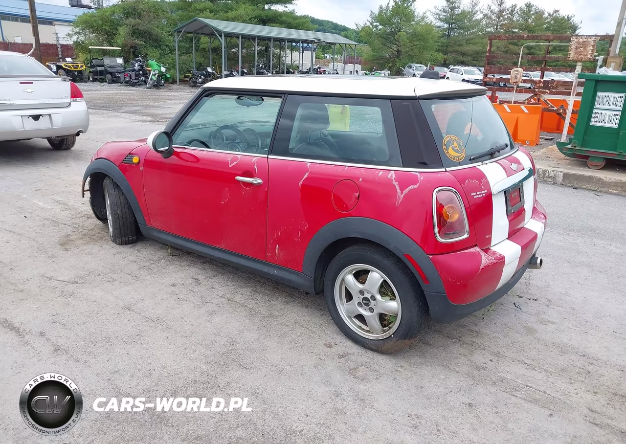 2007 Mini Cooper VIN:WMWMF33527TL77959 - 3