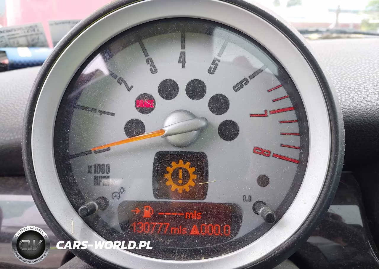 2007 Mini Cooper VIN:WMWMF33527TL77959 - 7