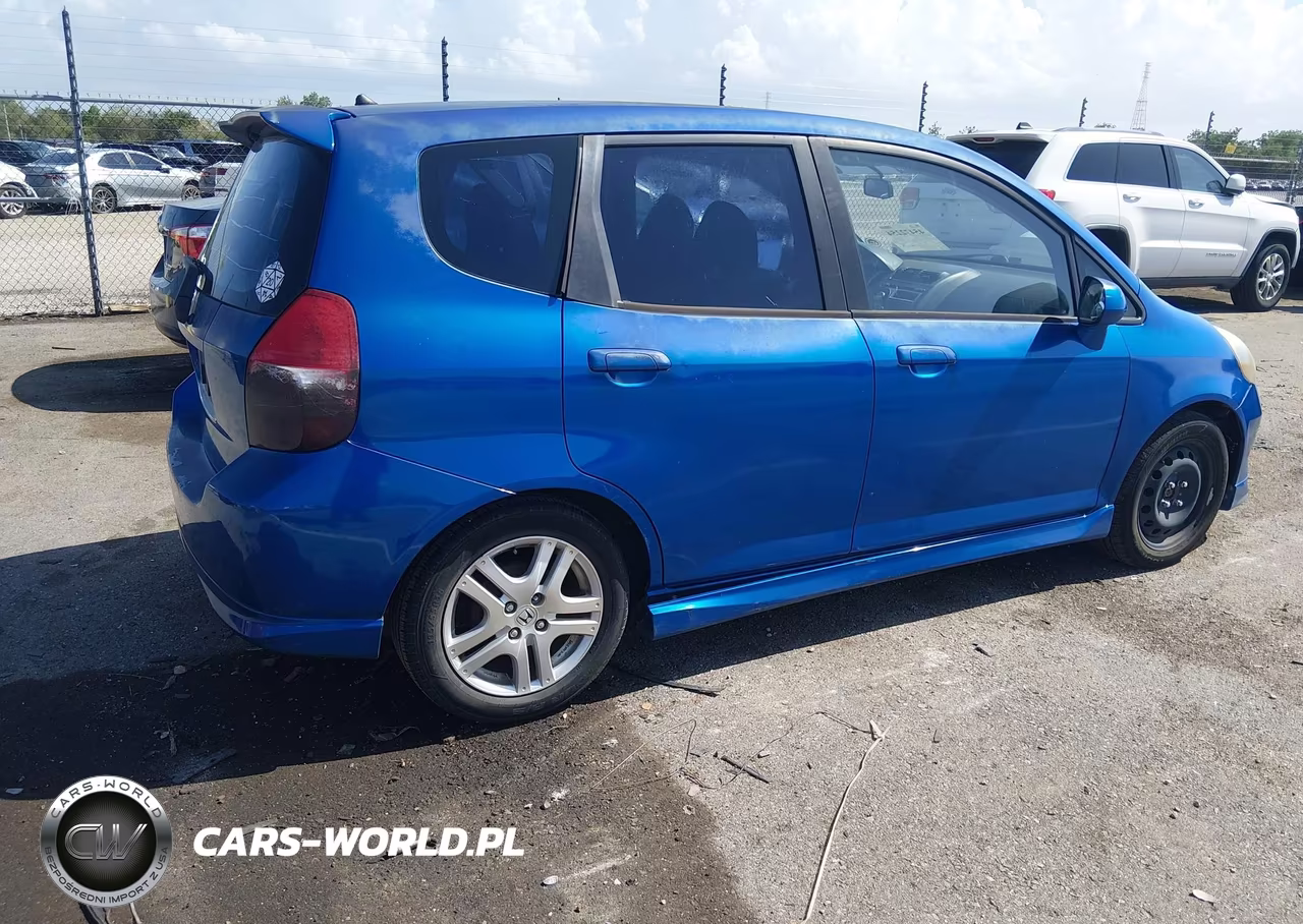 2007 Honda Fit Sport VIN:JHMGD38647S047672 - 4