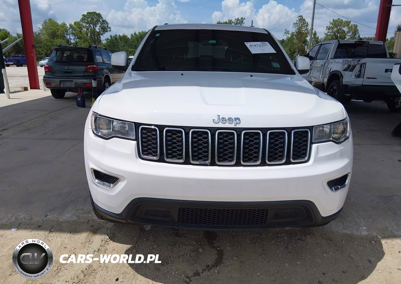 2018 Jeep Grand Cherokee Laredo 4X4 VIN:1C4RJFAG9JC188438 - 12