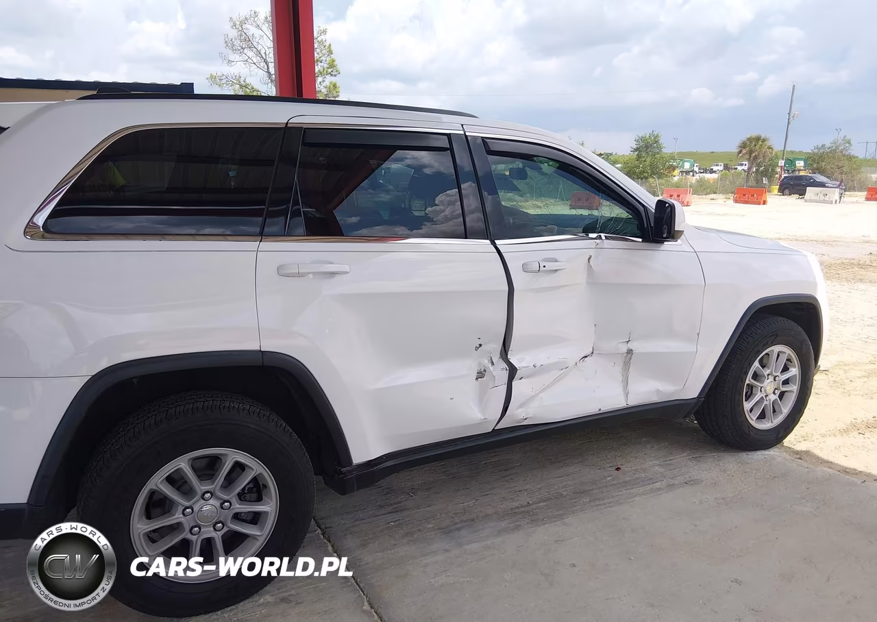 2018 Jeep Grand Cherokee Laredo 4X4 VIN:1C4RJFAG9JC188438 - 6