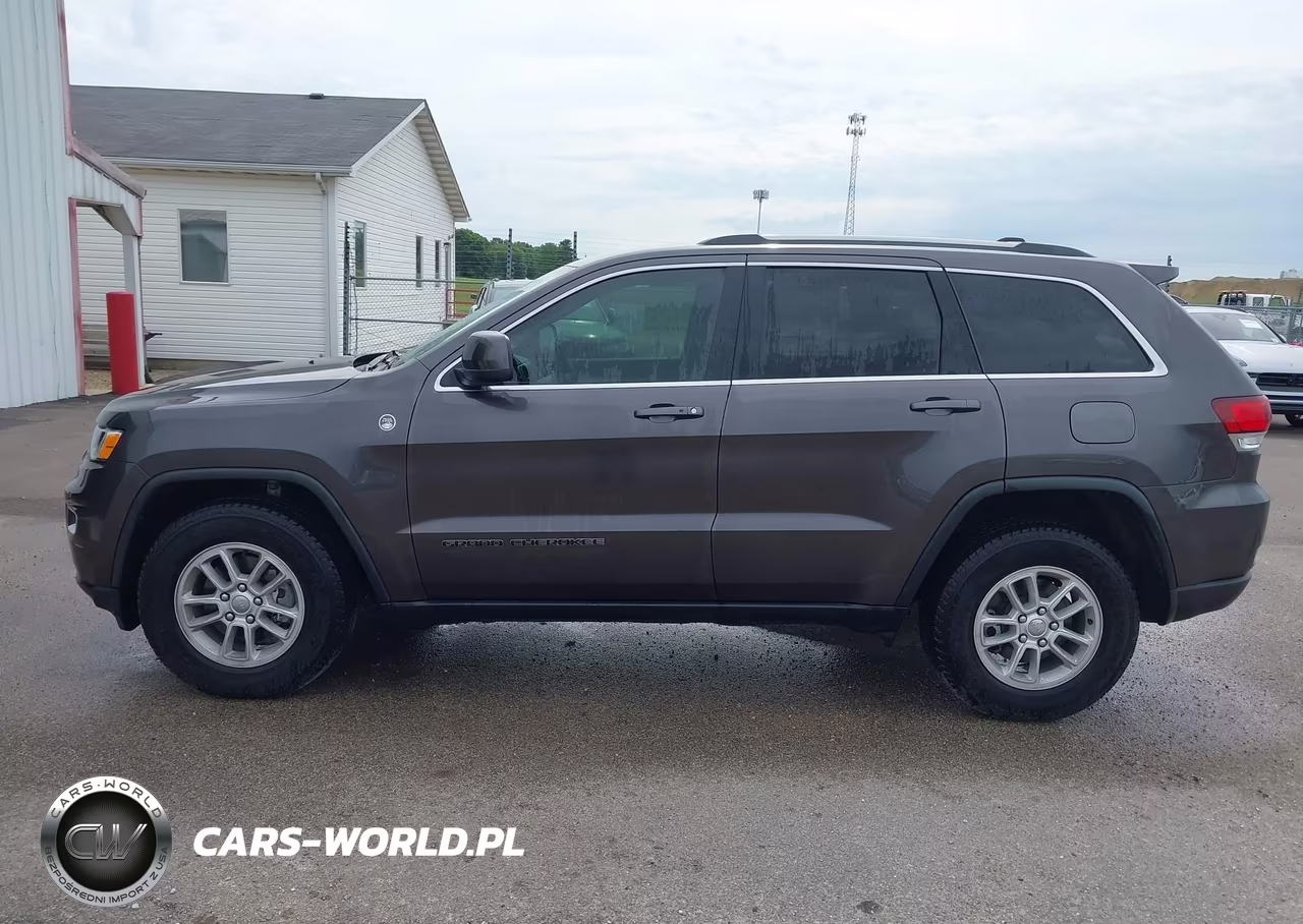2020 Jeep Grand Cherokee Laredo E 4X4 VIN:1C4RJFAG4LC366100 - 19