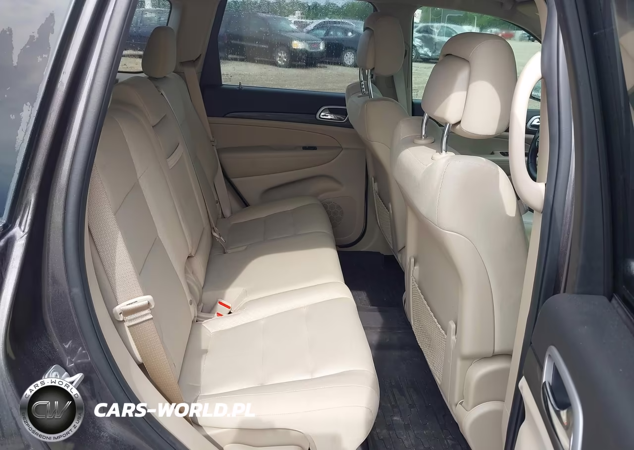 2020 Jeep Grand Cherokee Laredo E 4X4 VIN:1C4RJFAG4LC366100 - 8