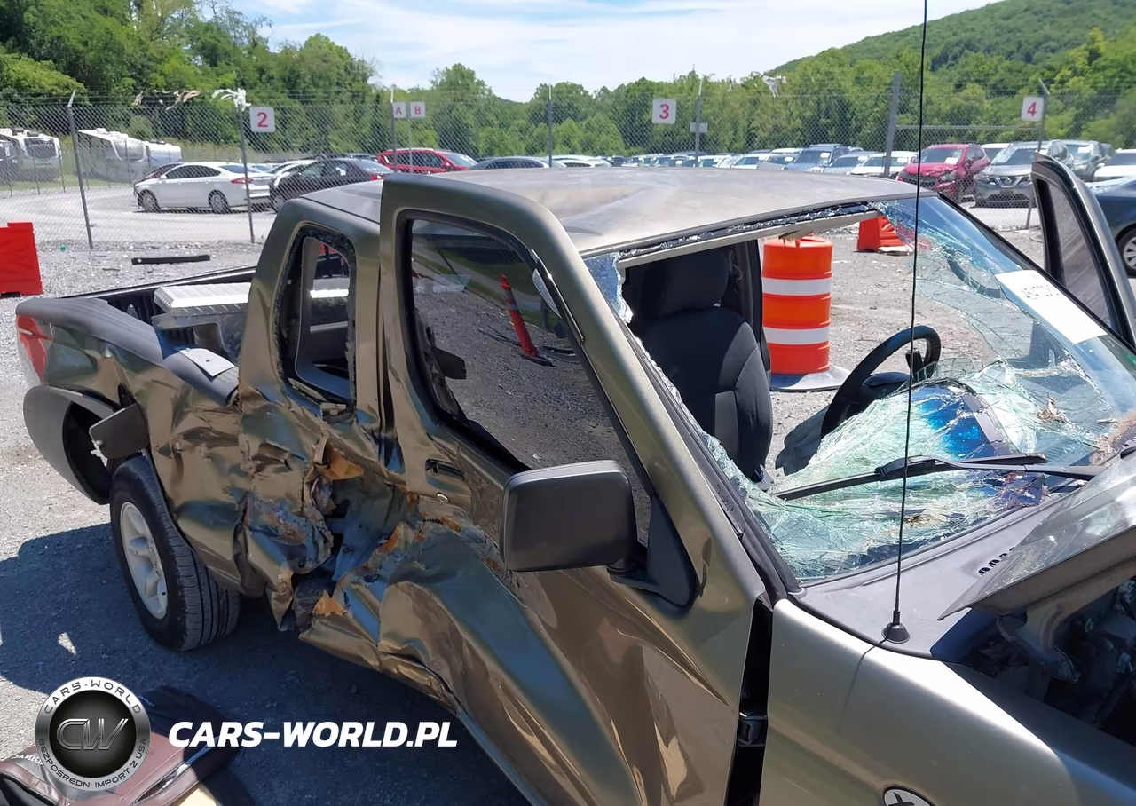 2002 Nissan Frontier Standard-Xe VIN:1N6DD26S42C3A0114 - 6