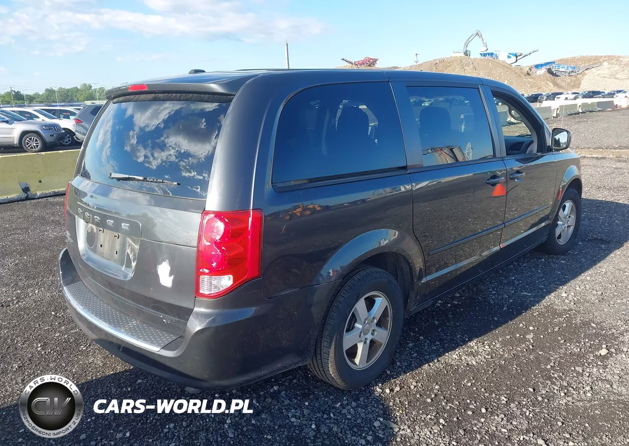 2011 Dodge Grand Caravan Mainstreet VIN:2D4RN3DG8BR742627 - 4