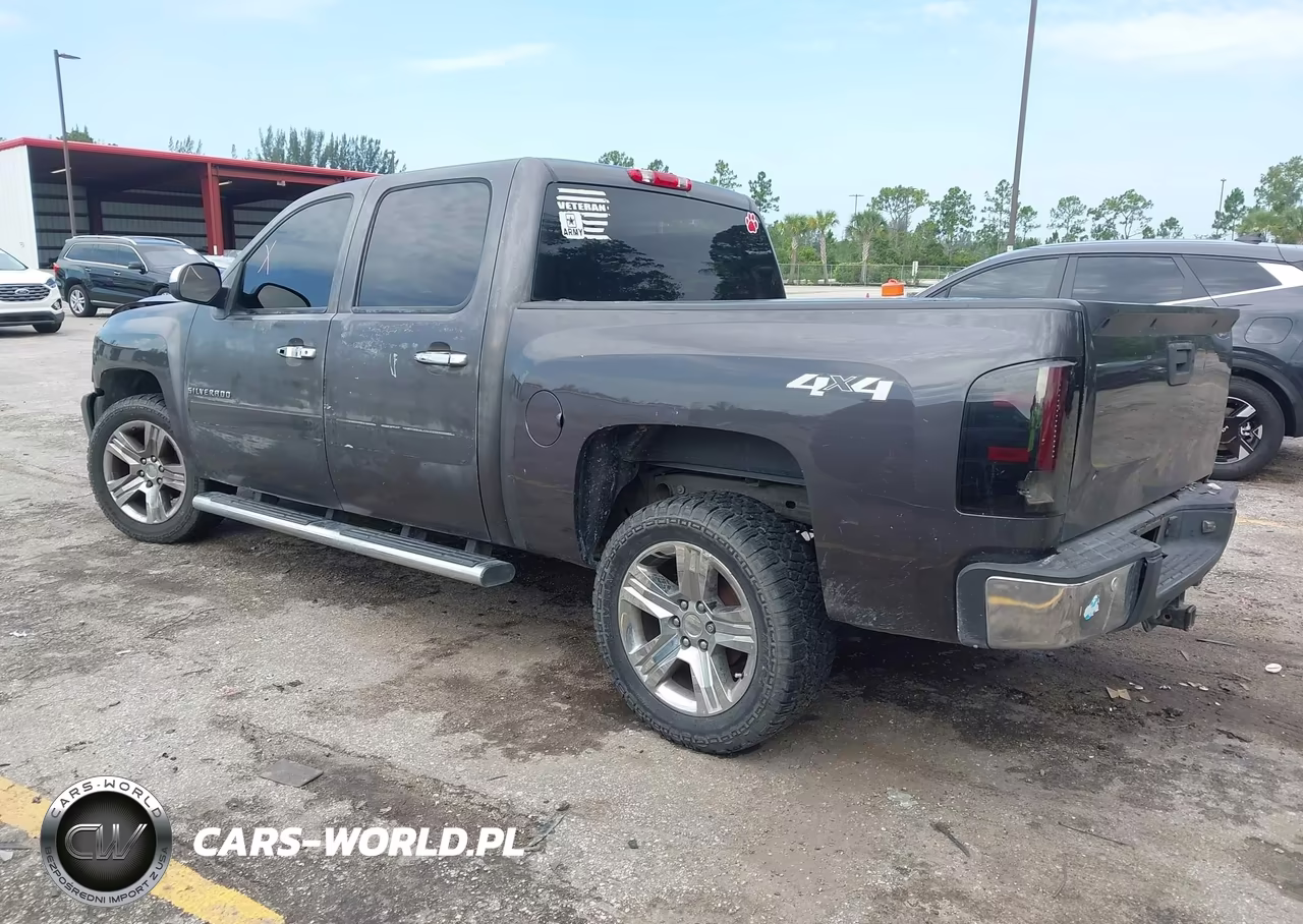 2011 Chevrolet Silverado 1500 Lt VIN:3GCPKSE36BG240398 - 3