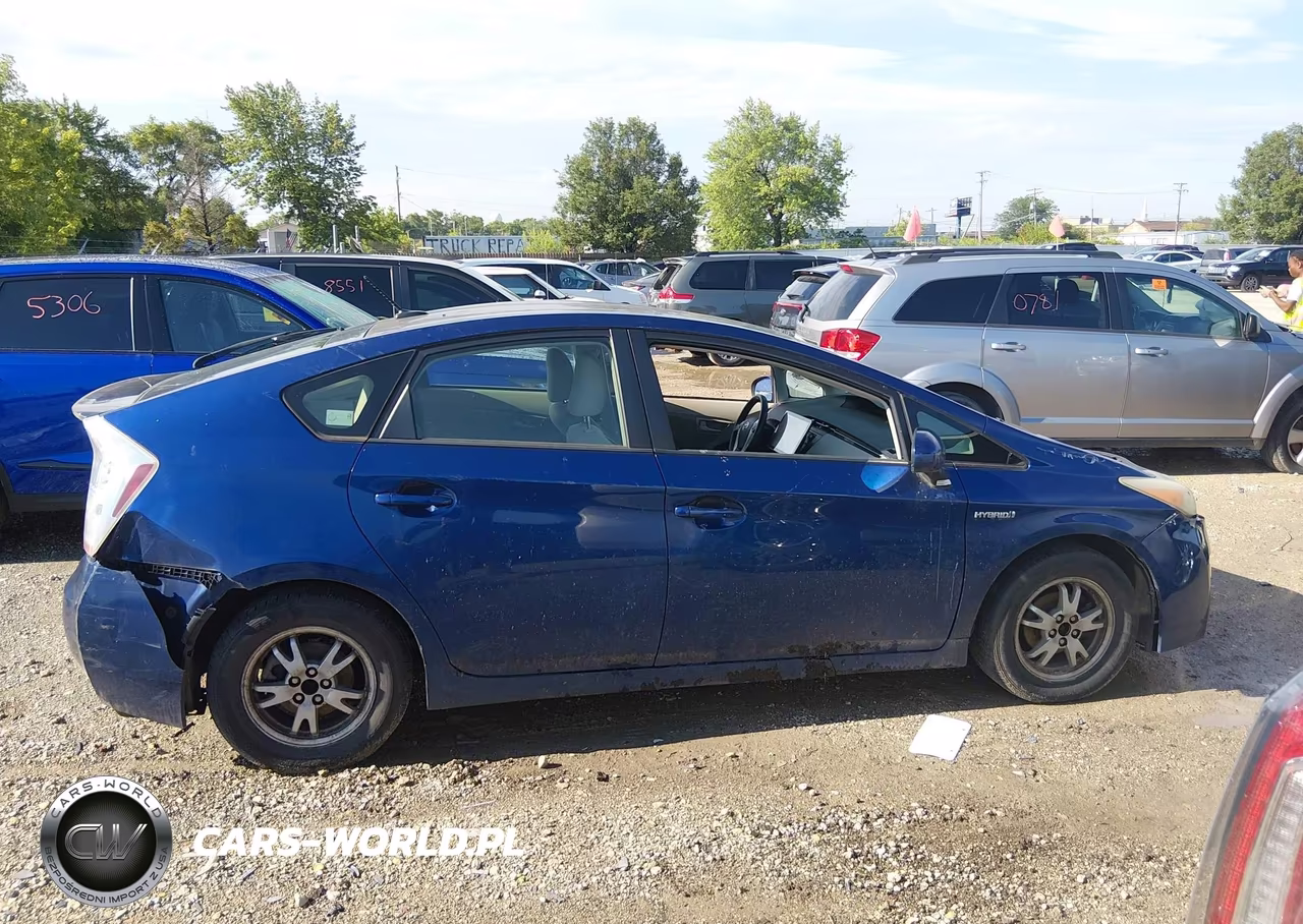 2011 Toyota Prius Three VIN:JTDKN3DU0B5346130 - 13