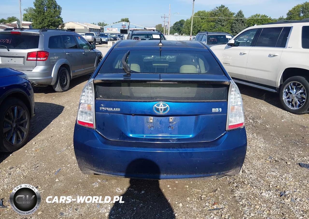 2011 Toyota Prius Three VIN:JTDKN3DU0B5346130 - 16
