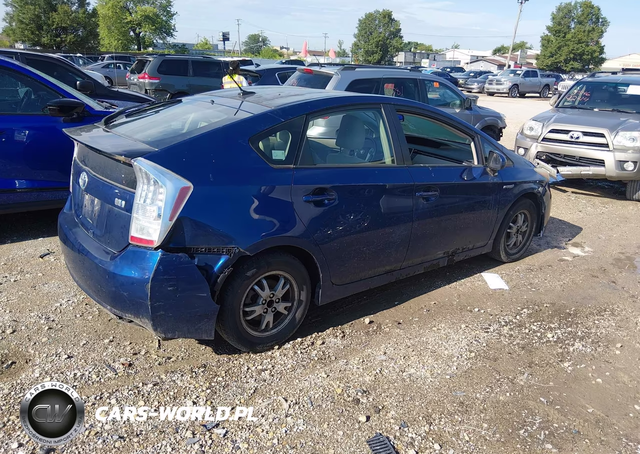 2011 Toyota Prius Three VIN:JTDKN3DU0B5346130 - 4