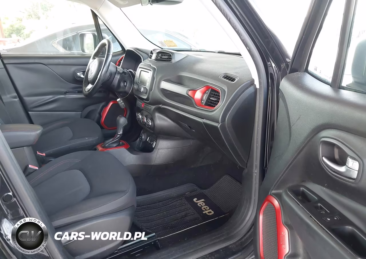 2015 Jeep Renegade Trailhawk VIN:ZACCJBCT4FPB31012 - 5