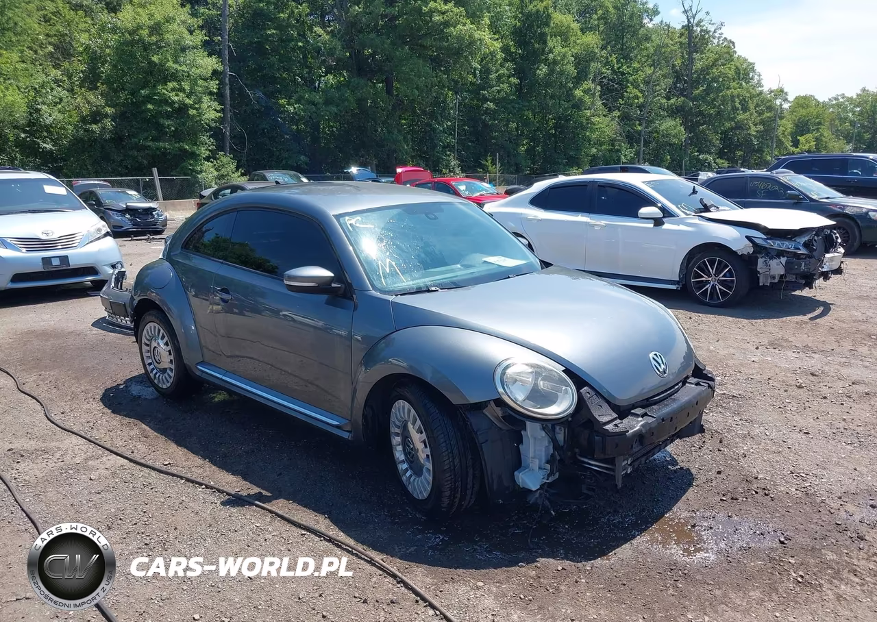 2016 Volkswagen Beetle 1.8T Se – zdjęcie 1 z 17