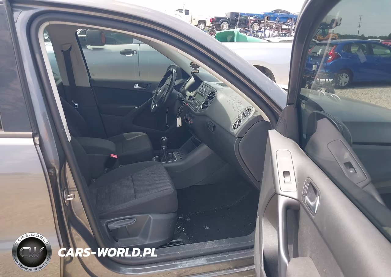 2014 Volkswagen Tiguan S VIN:WVGCV3AX4EW624105 - 5