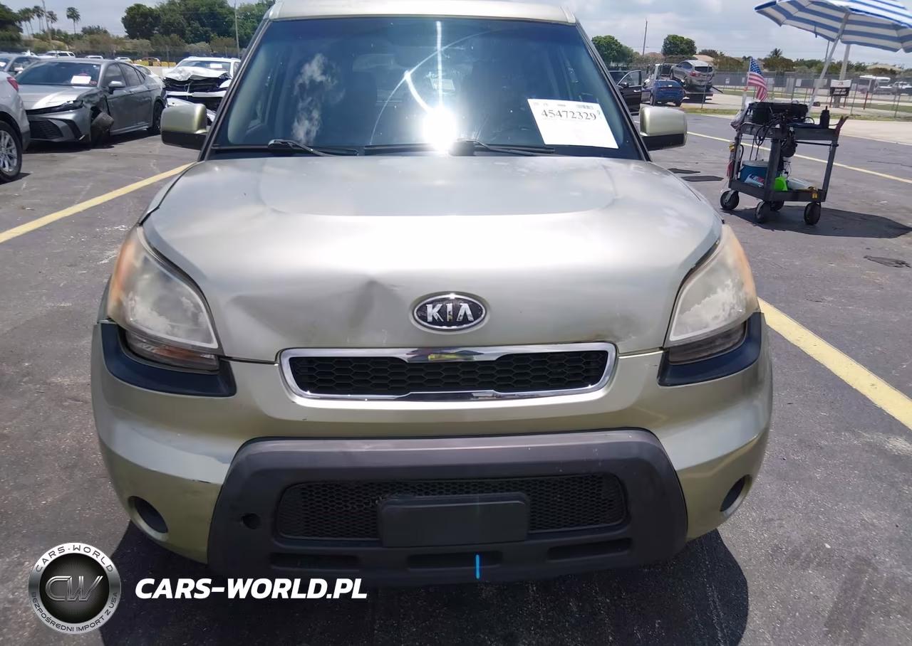 2011 Kia Soul + VIN:KNDJT2A25B7275896 - 12