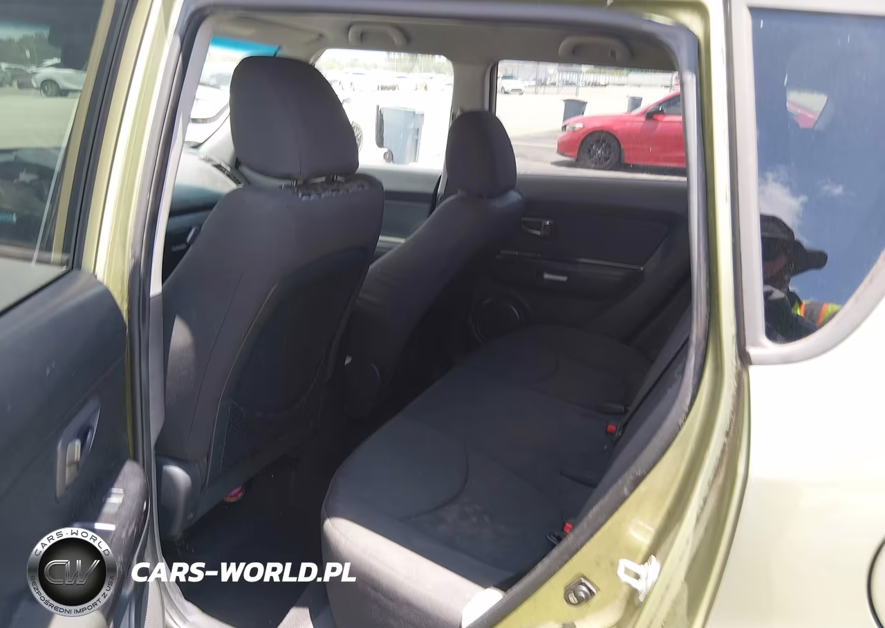2011 Kia Soul + VIN:KNDJT2A25B7275896 - 8