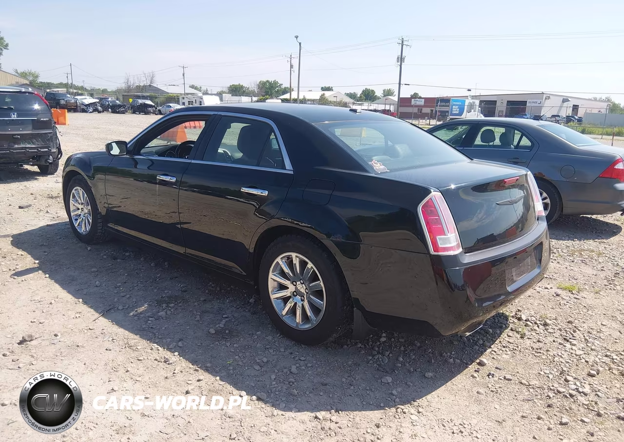 2013 Chrysler 300C VIN:2C3CCAEG1DH504109 - 3