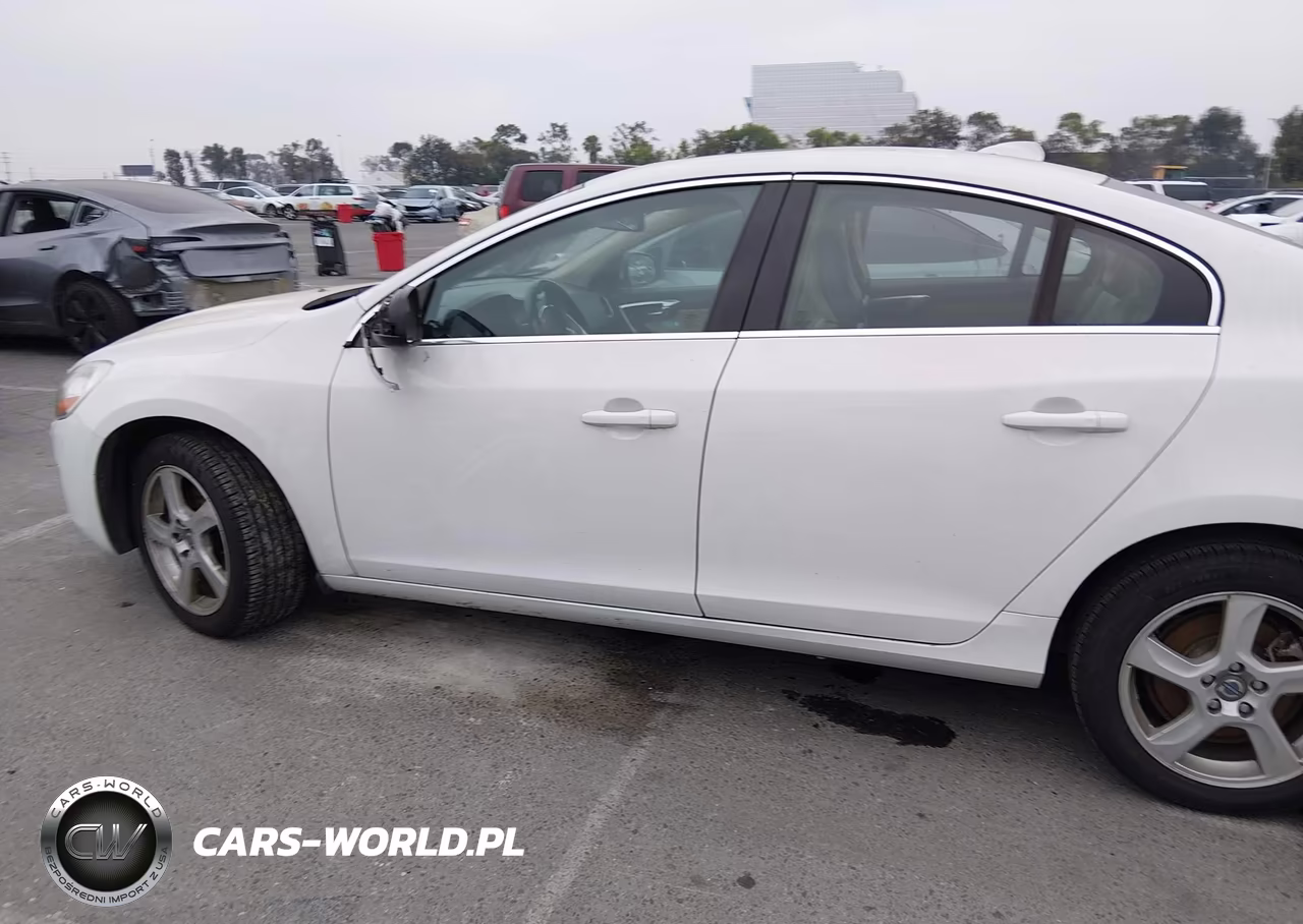 2013 Volvo S60 T5 VIN:YV1612FS3D2221740 - 14