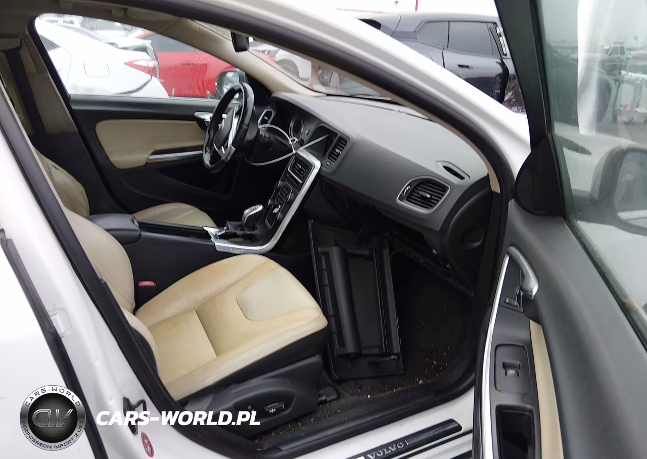 2013 Volvo S60 T5 VIN:YV1612FS3D2221740 - 5