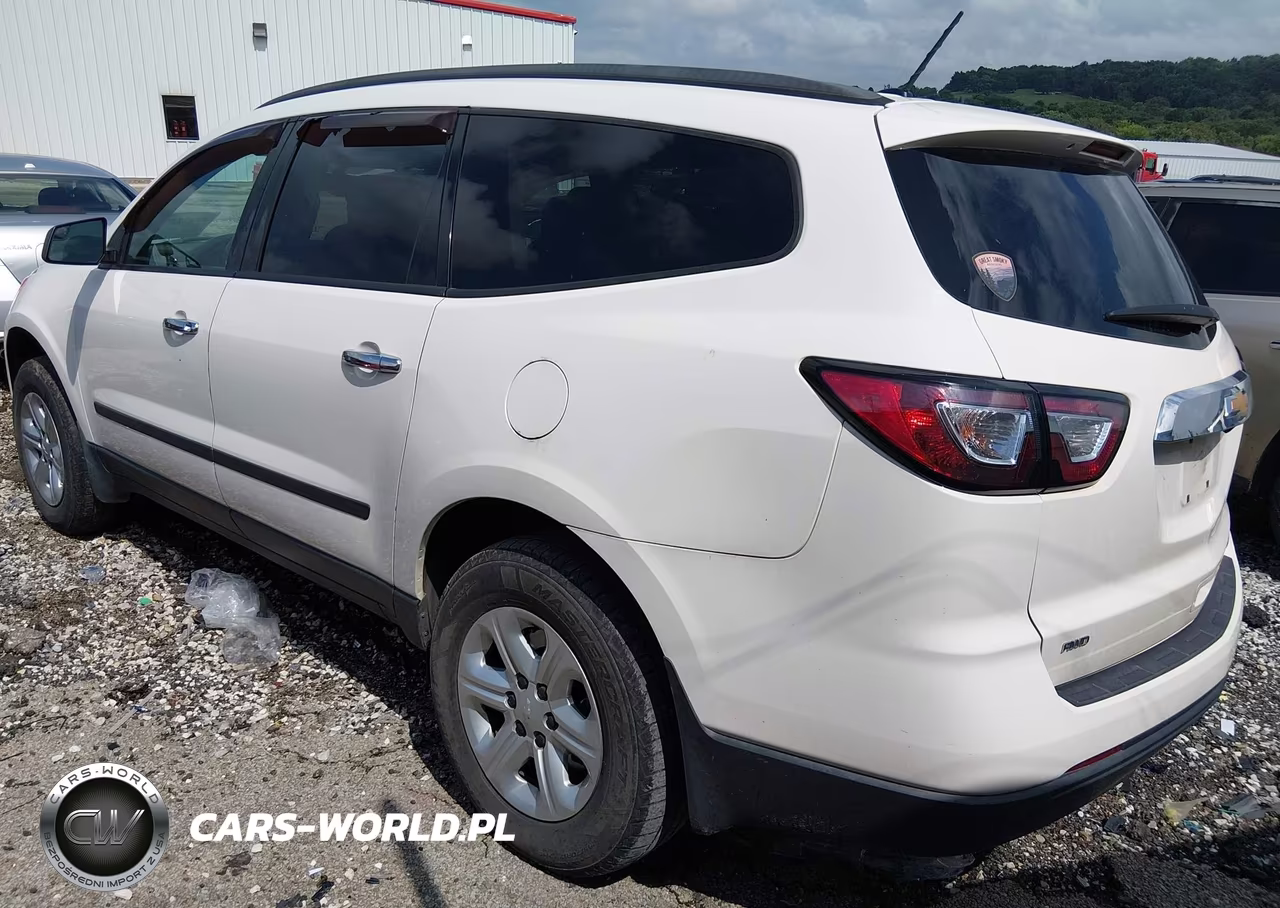 2013 Chevrolet Traverse Ls VIN:1GNKVFED6DJ257177 - 3