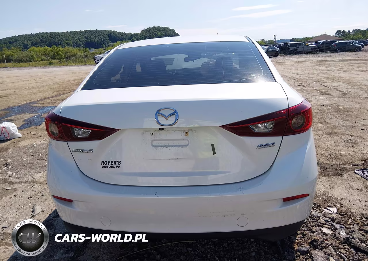 2018 Mazda Mazda3 Sport VIN:3MZBN1U70JM214716 - 16