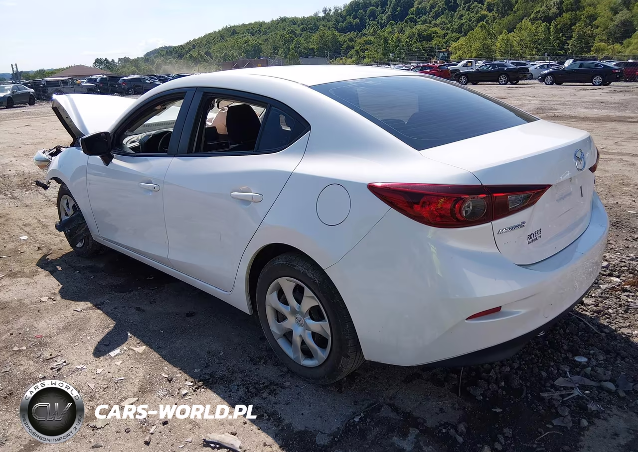 2018 Mazda Mazda3 Sport VIN:3MZBN1U70JM214716 - 3
