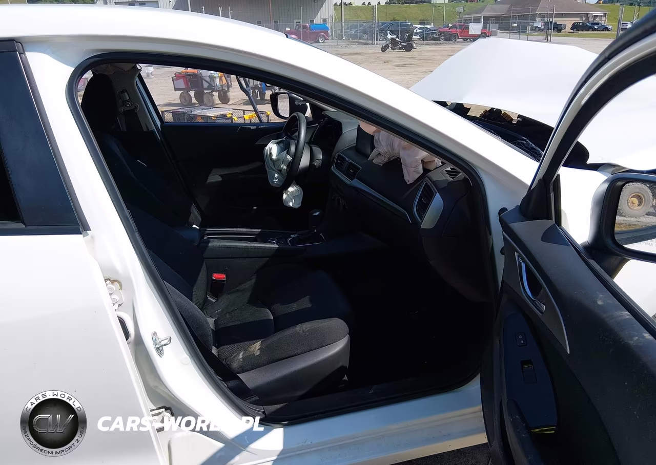 2018 Mazda Mazda3 Sport VIN:3MZBN1U70JM214716 - 5